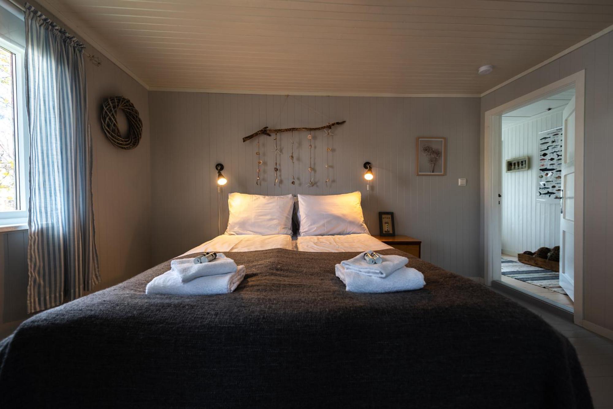 ריינה Cozy House By The Fjord In The Heart Of Lofoten מראה חיצוני תמונה