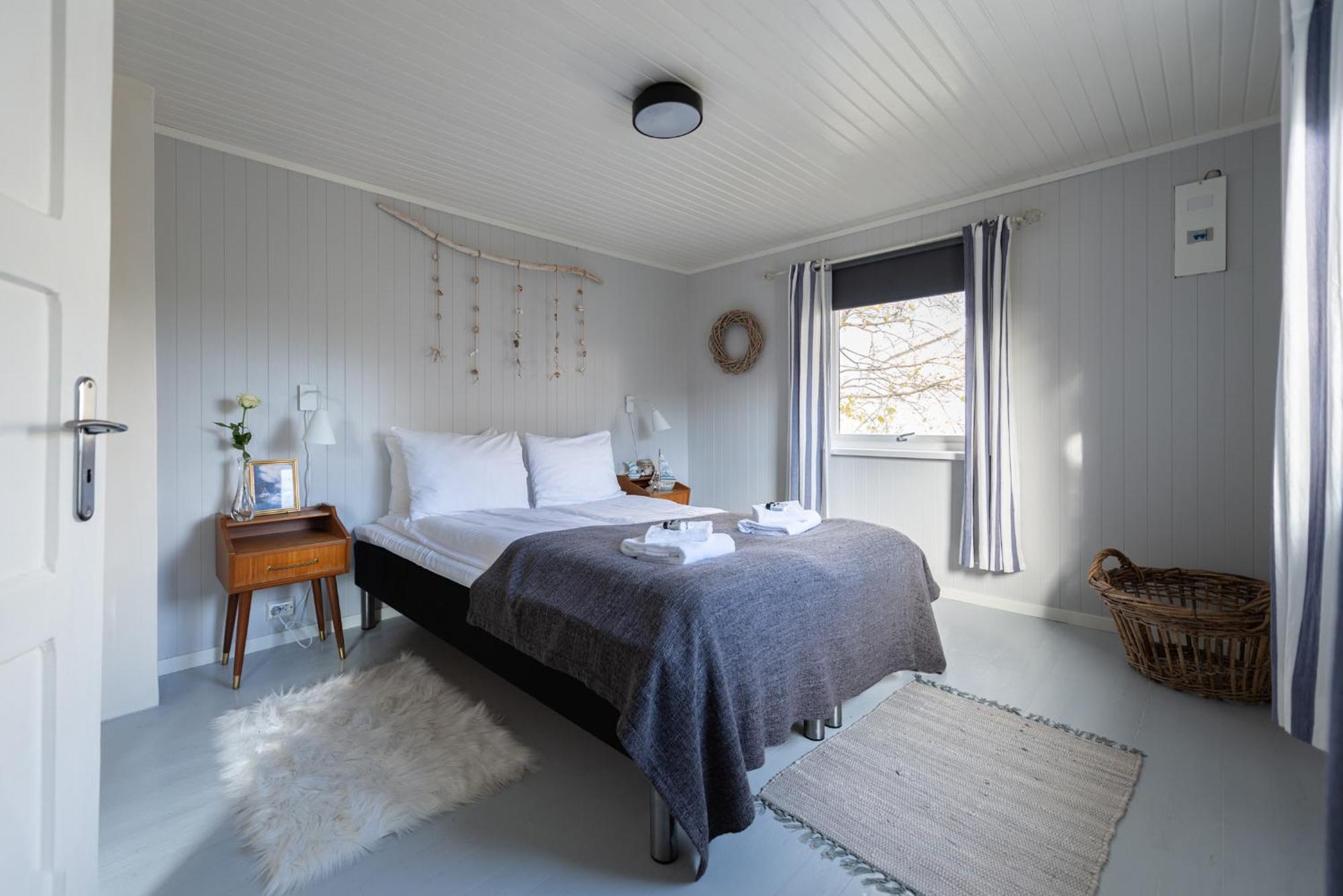 ריינה Cozy House By The Fjord In The Heart Of Lofoten מראה חיצוני תמונה